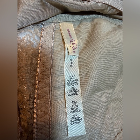 Rhonda Shear Pin Up Lace Leisure Bra - Picture 10 of 11